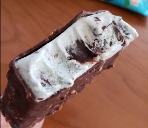 コールド・ストーン・クリーマリー プレミアムアイスクリームバー クランチー チョコミント デイズ5